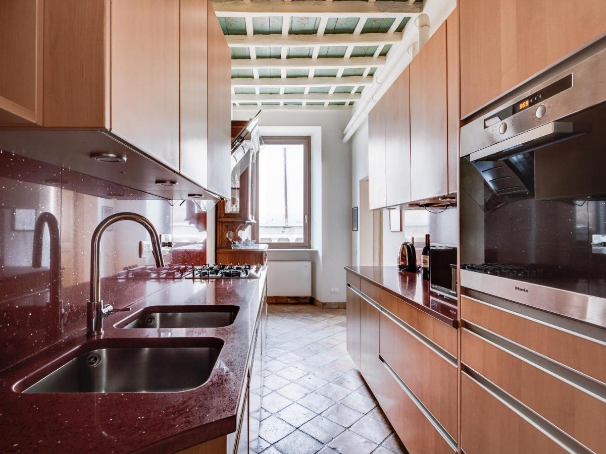 Pantheon Enchanting Luxury Apartment Rome Bagian luar foto