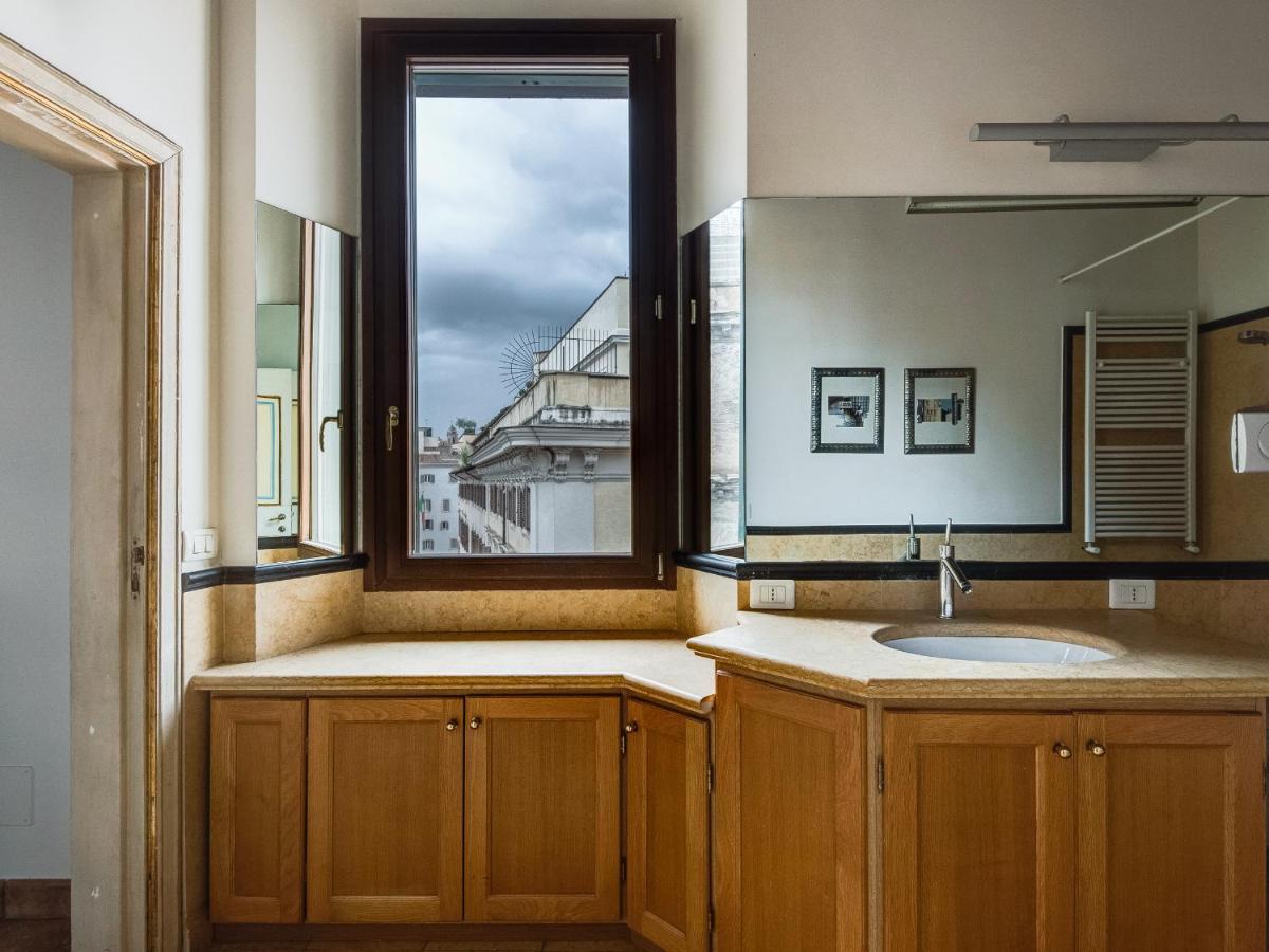 Pantheon Enchanting Luxury Apartment Rome Bagian luar foto
